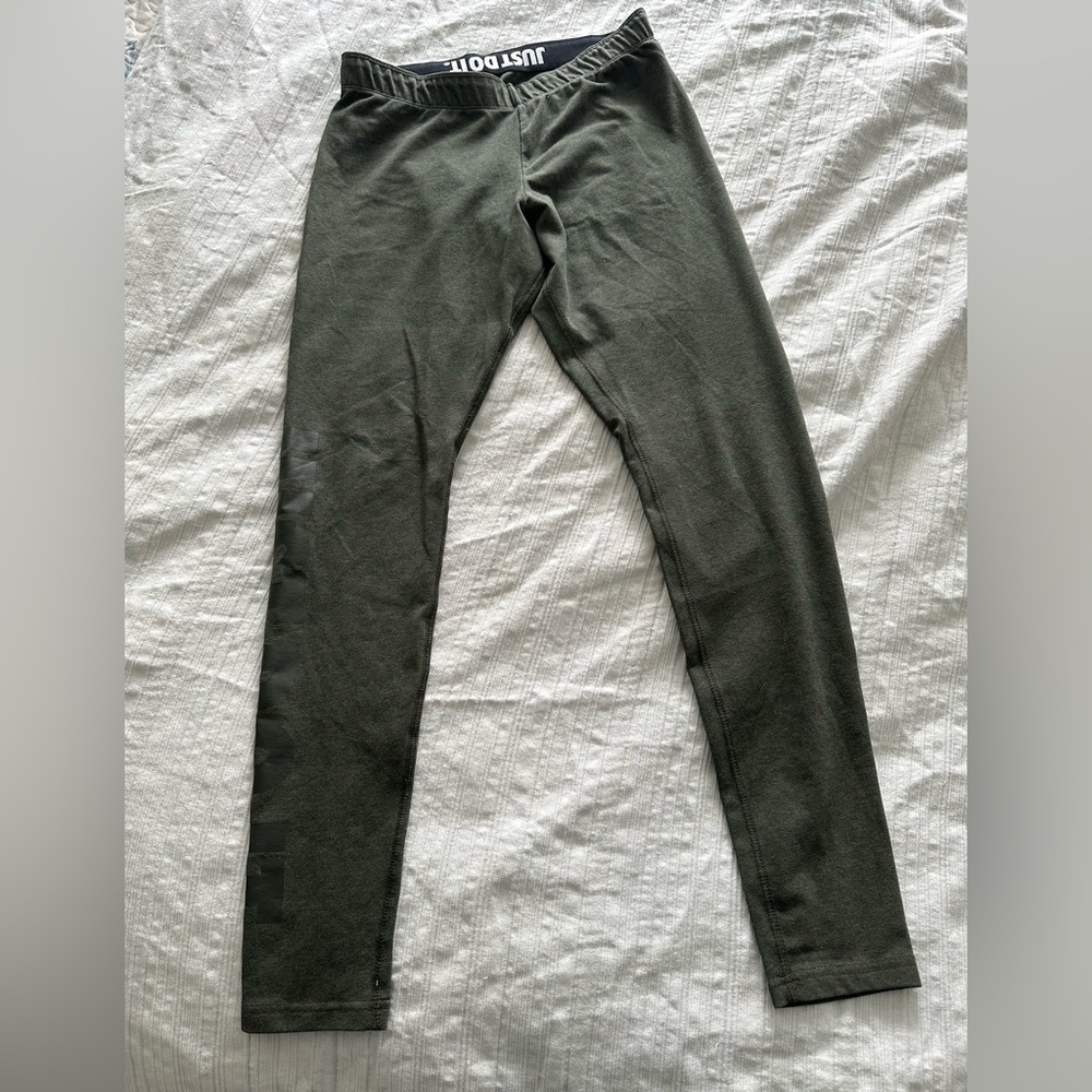 Hunter Green Nike leggings